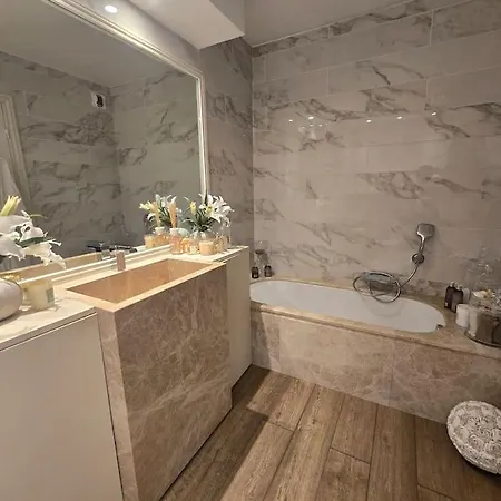 T2 Rdj La Louviere Saint Raphael Front De Mer Apartment